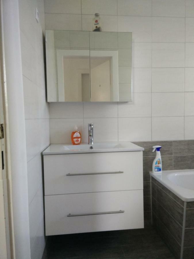 Apartment Lidija Hiddenhausen Exteriör bild